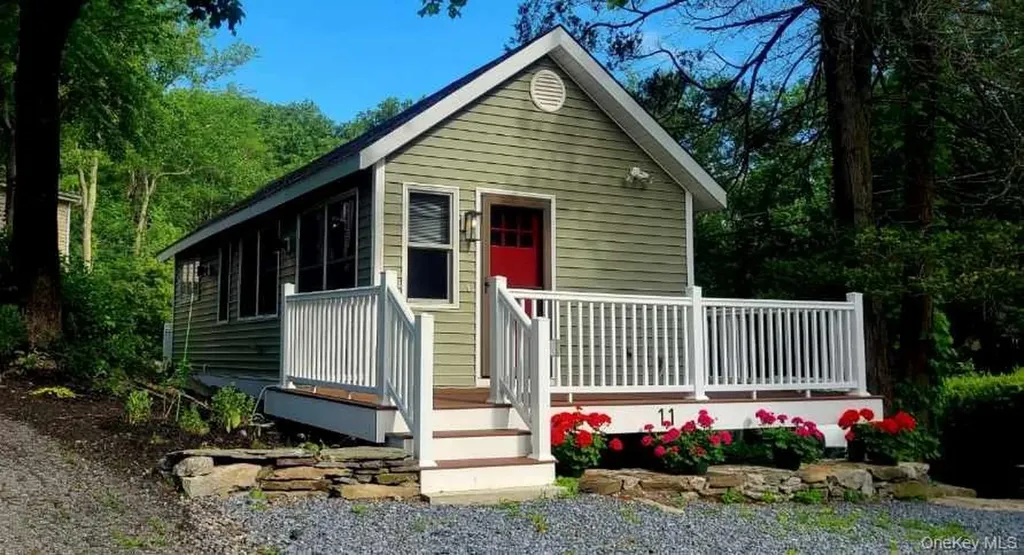11 Curry Road Mahopac NY 10541