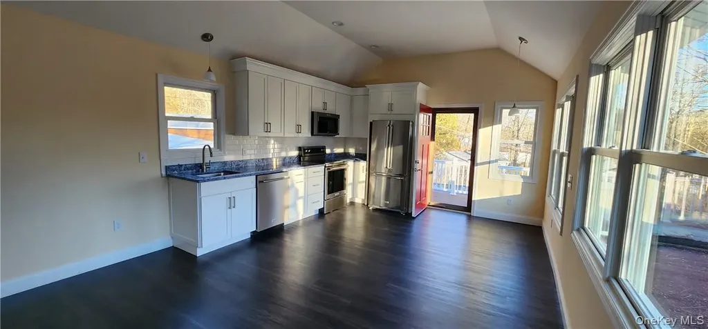 11 Curry Road Mahopac NY 10541
