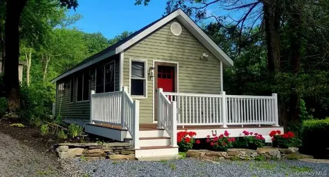 11 Curry Road Mahopac NY 10541