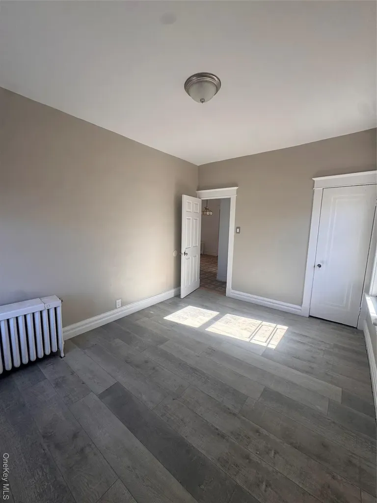 583 Van Nest Avenue Bronx NY 10460