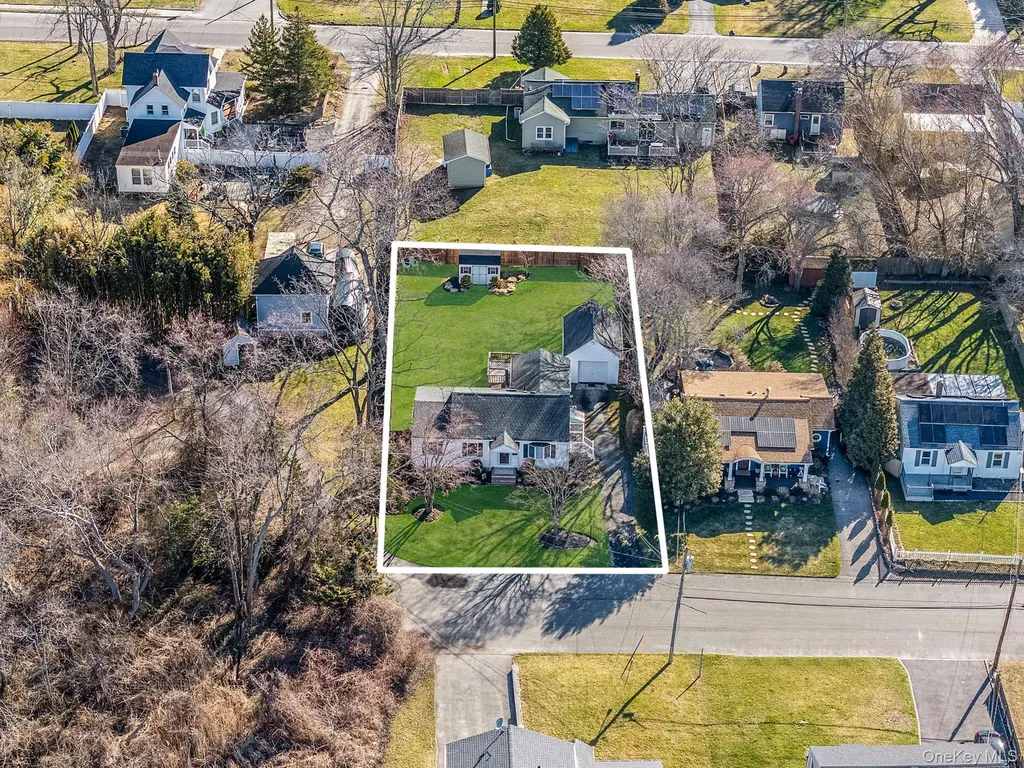 47 Thorburn Avenue Patchogue NY 11772