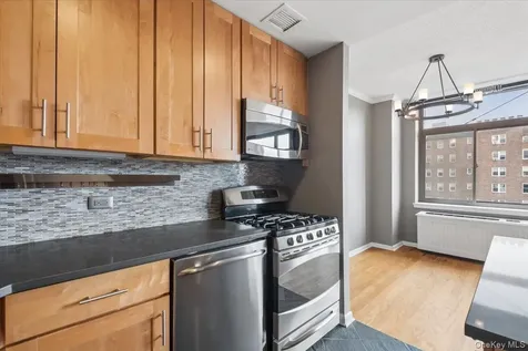 35 N Chatsworth Avenue Larchmont NY 10538