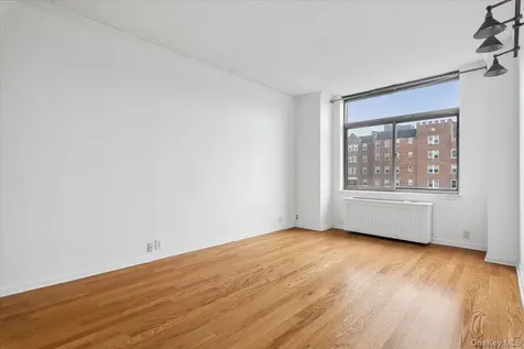 35 N Chatsworth Avenue Larchmont NY 10538