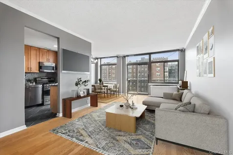 35 N Chatsworth Avenue Larchmont NY 10538