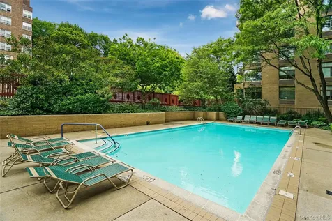 35 N Chatsworth Avenue Larchmont NY 10538
