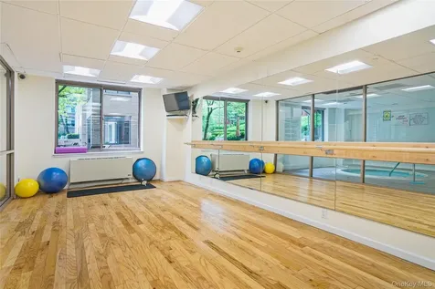 35 N Chatsworth Avenue Larchmont NY 10538