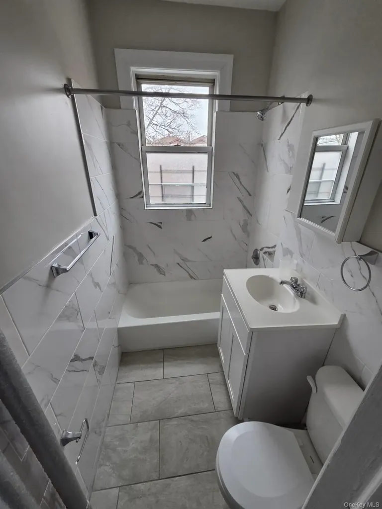 932 E 215th Street Bronx NY 10469