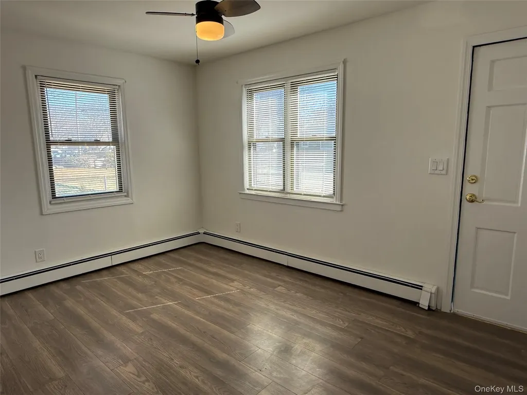 21 Sherwood Drive Mastic Beach NY 11951