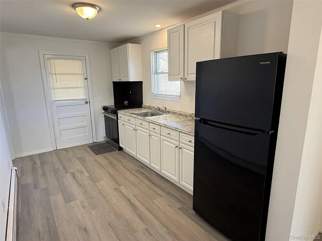 21 Sherwood Drive Mastic Beach NY 11951