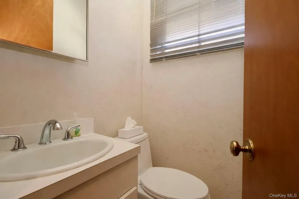 7 Starhaven Avenue Middletown NY 10940