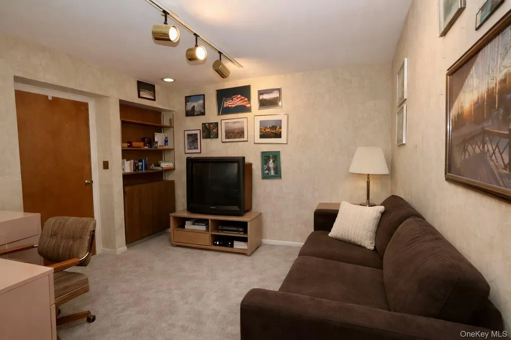 7 Starhaven Avenue Middletown NY 10940