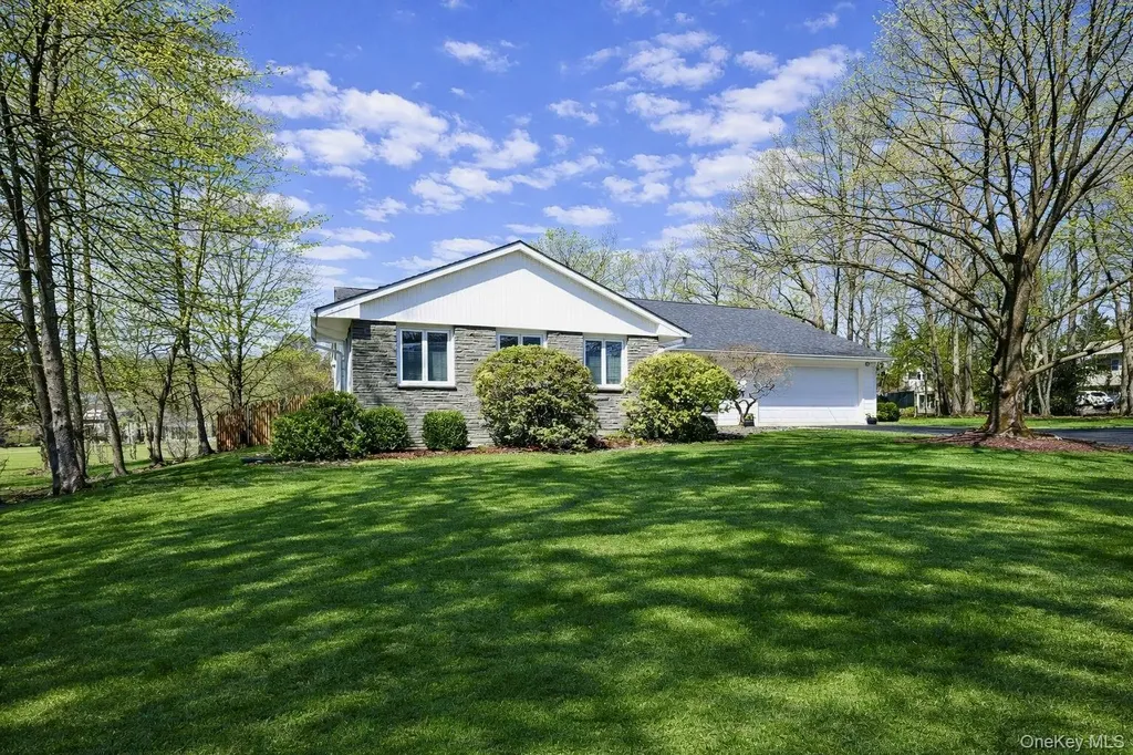7 Starhaven Avenue Middletown NY 10940
