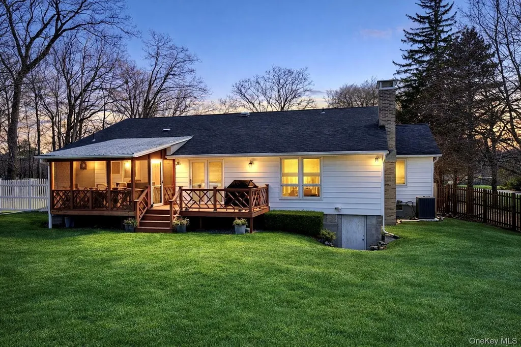 7 Starhaven Avenue Middletown NY 10940