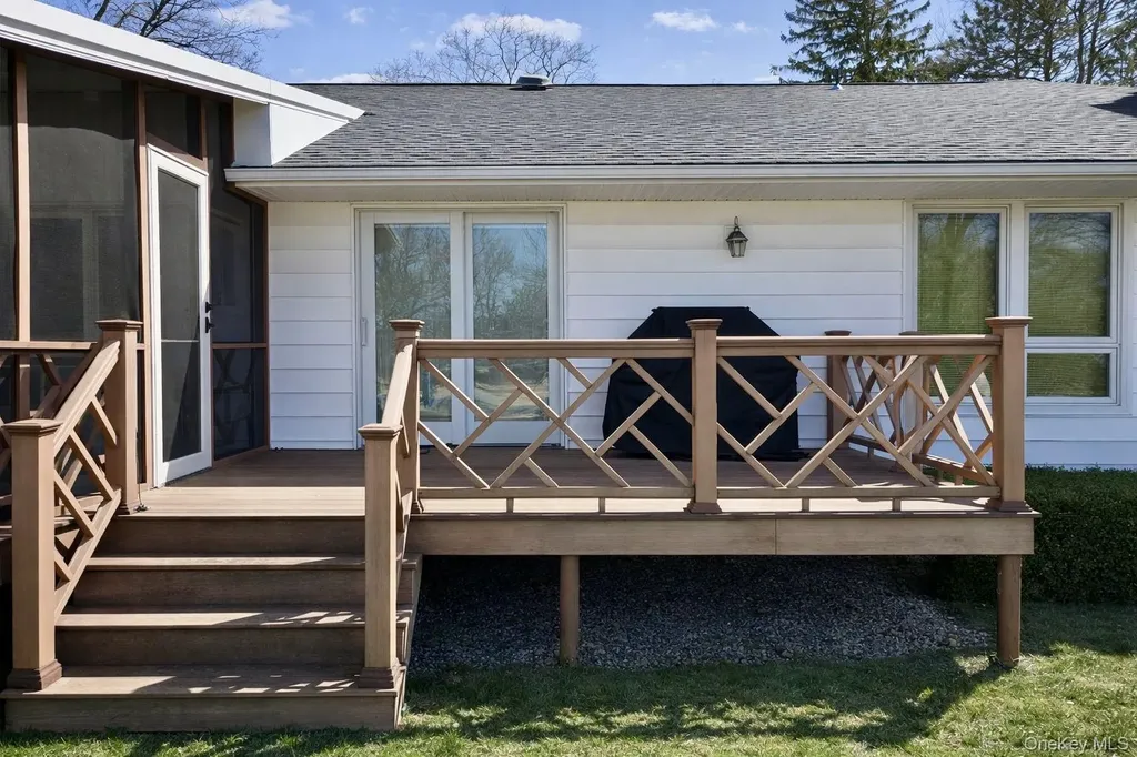 7 Starhaven Avenue Middletown NY 10940