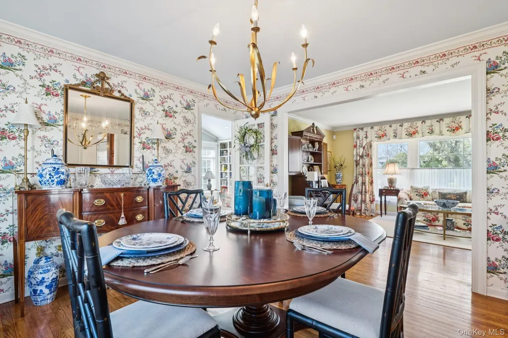 31 Fox Hunt Lane Cold Spring Harbor NY 11724
