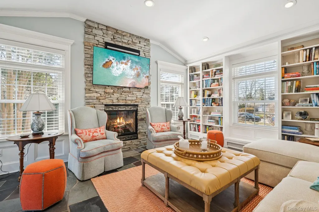 31 Fox Hunt Lane Cold Spring Harbor NY 11724