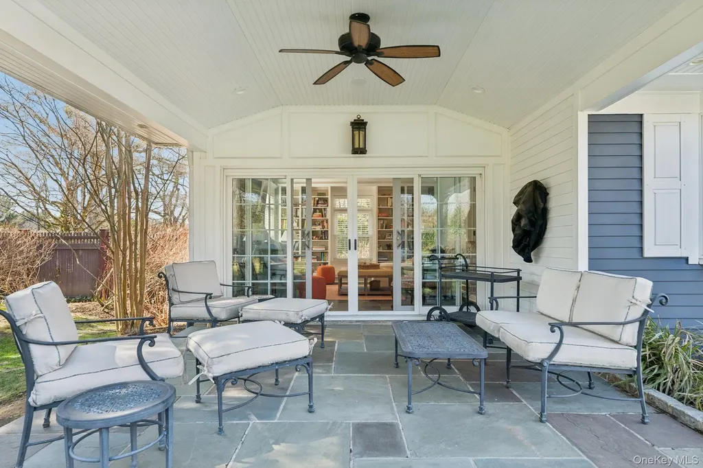 31 Fox Hunt Lane Cold Spring Harbor NY 11724