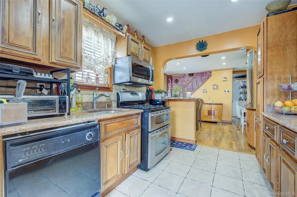 13536 95th Street Ozone Park NY 11417