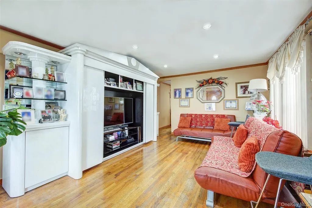 13536 95th Street Ozone Park NY 11417