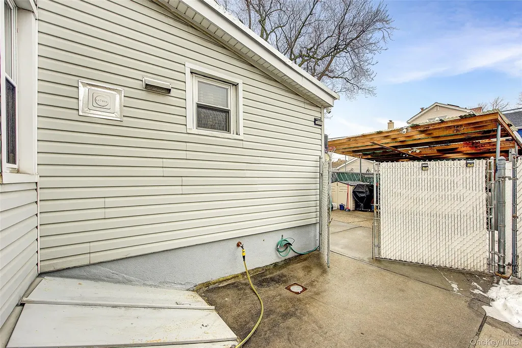 13536 95th Street Ozone Park NY 11417