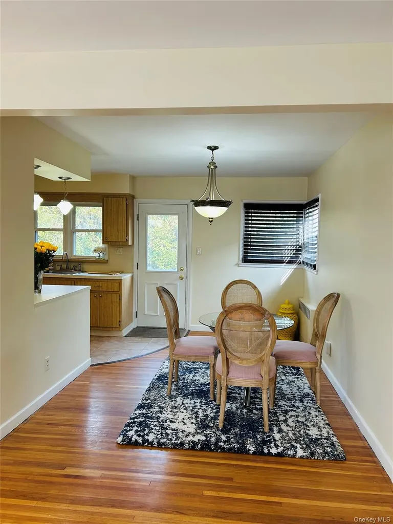 173 Wetherill Road Garden City NY 11530