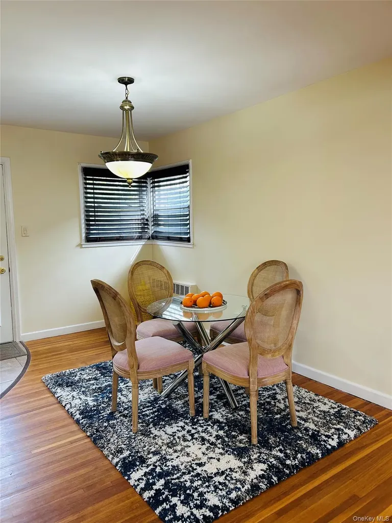 173 Wetherill Road Garden City NY 11530
