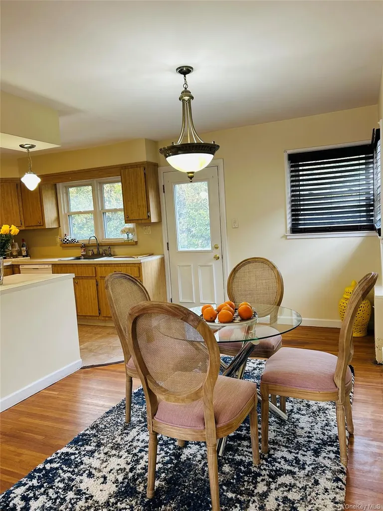 173 Wetherill Road Garden City NY 11530