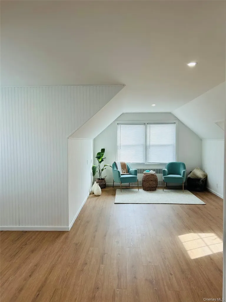 173 Wetherill Road Garden City NY 11530