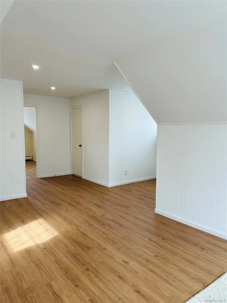 173 Wetherill Road Garden City NY 11530