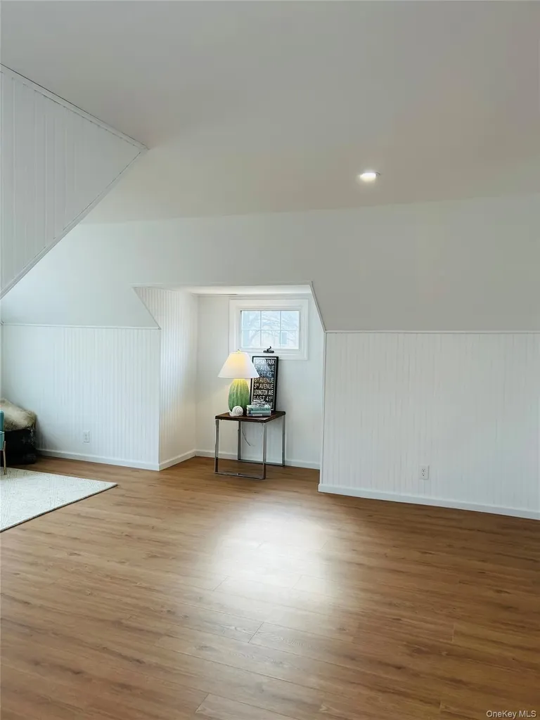 173 Wetherill Road Garden City NY 11530