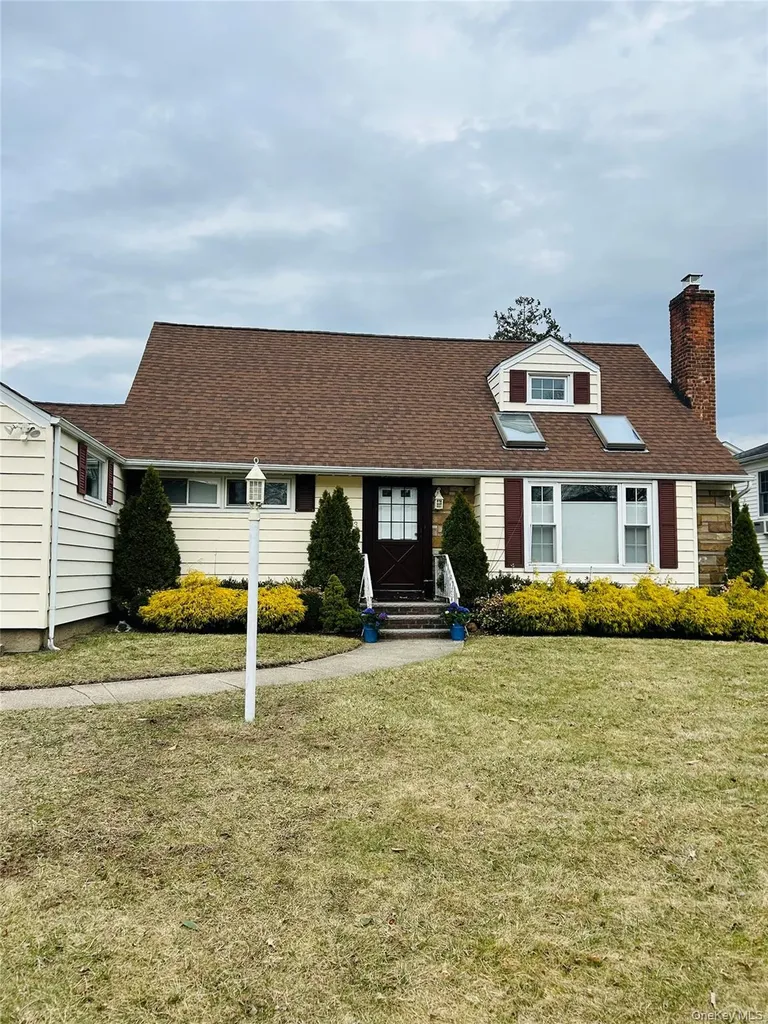 173 Wetherill Road Garden City NY 11530