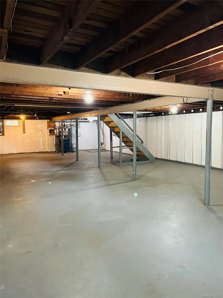 173 Wetherill Road Garden City NY 11530