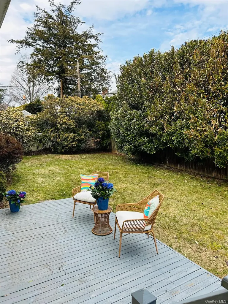 173 Wetherill Road Garden City NY 11530