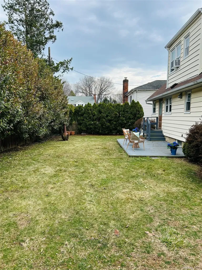 173 Wetherill Road Garden City NY 11530