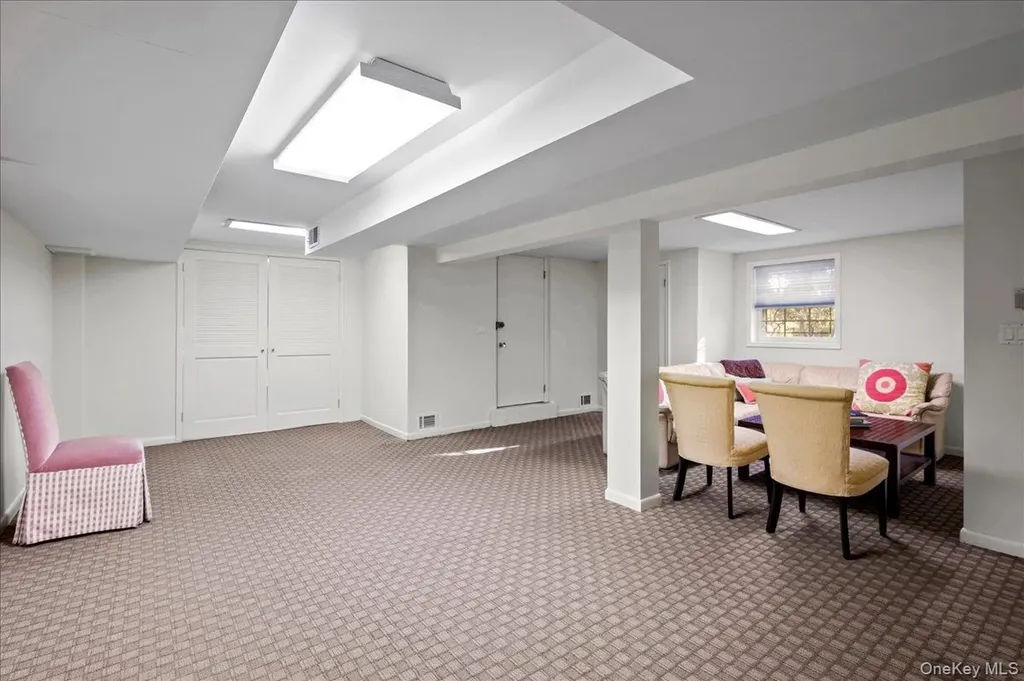 9 Cherry Lane Scarsdale NY 10583
