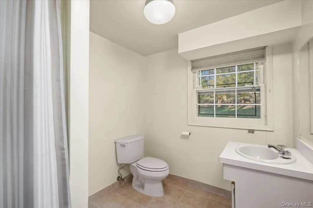 9 Cherry Lane Scarsdale NY 10583
