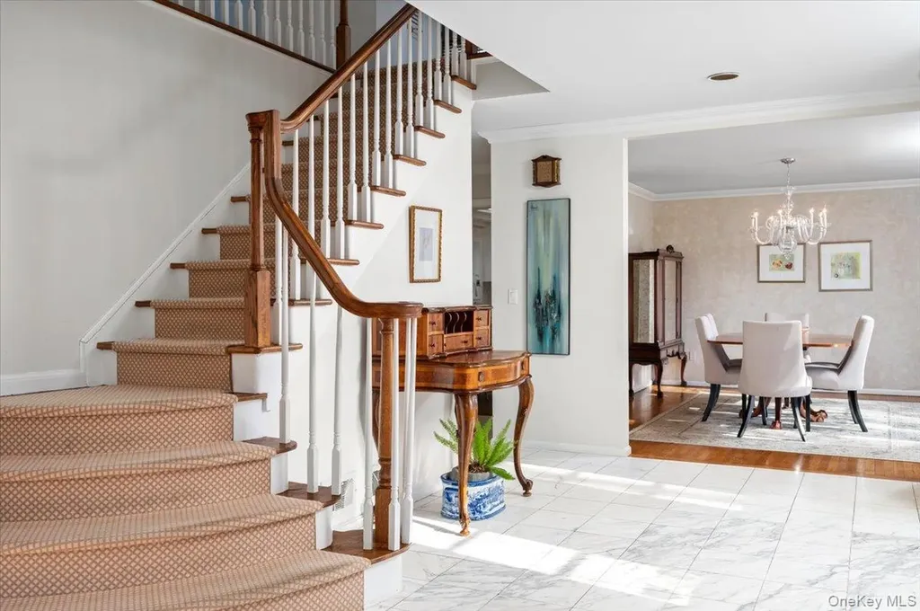 9 Cherry Lane Scarsdale NY 10583