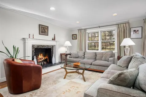9 Cherry Lane Scarsdale NY 10583