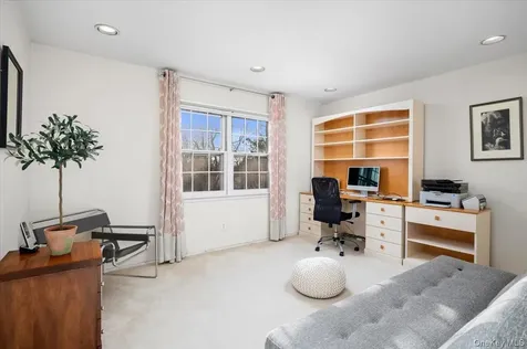 9 Cherry Lane Scarsdale NY 10583