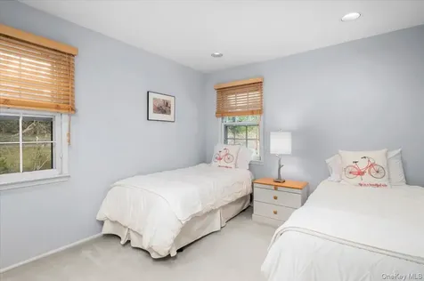 9 Cherry Lane Scarsdale NY 10583