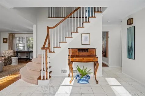 9 Cherry Lane Scarsdale NY 10583