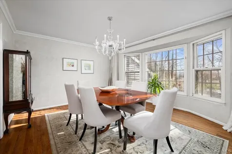 9 Cherry Lane Scarsdale NY 10583