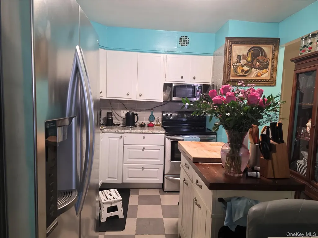 5824 Van Cleef Street Corona NY 11368