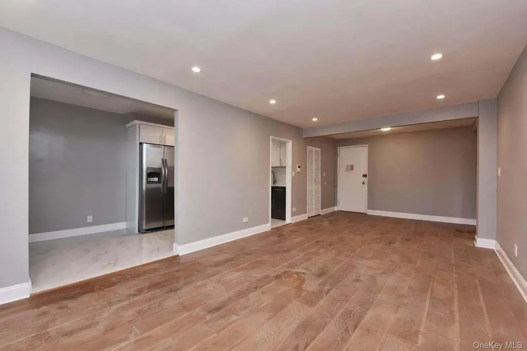 15272 Melbourne Avenue Flushing NY 11367
