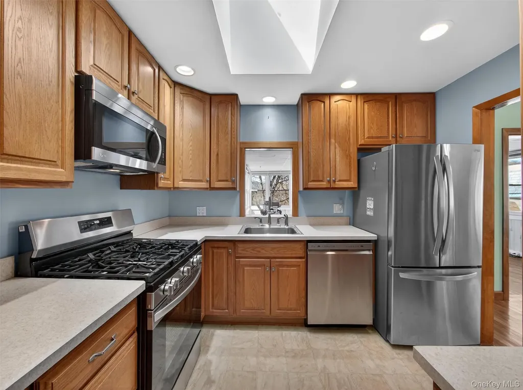 7 Greenway E Sloatsburg NY 10974