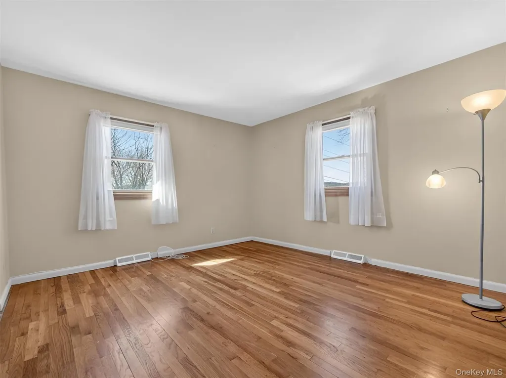 7 Greenway E Sloatsburg NY 10974