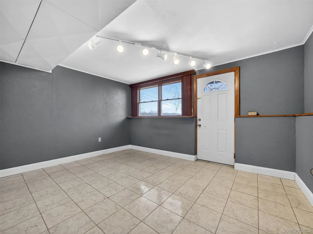 7 Greenway E Sloatsburg NY 10974