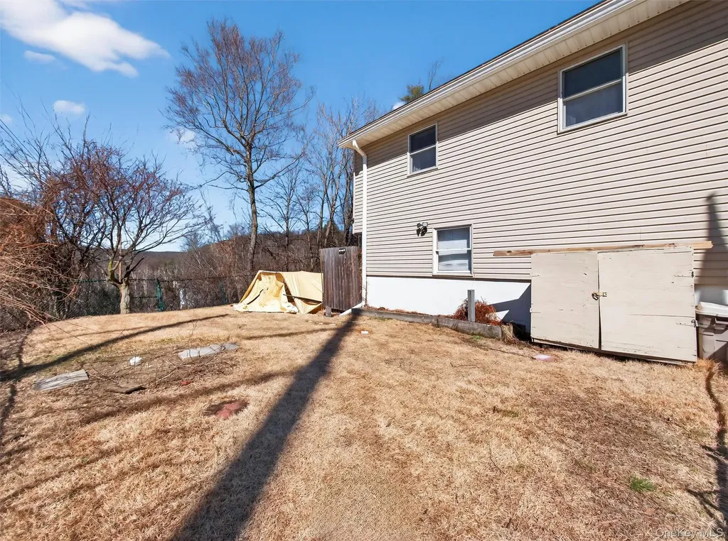 7 Greenway E Sloatsburg NY 10974
