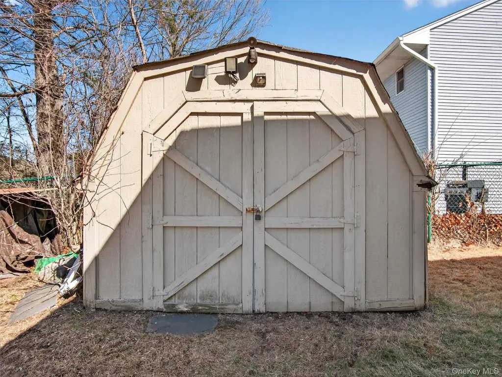 7 Greenway E Sloatsburg NY 10974
