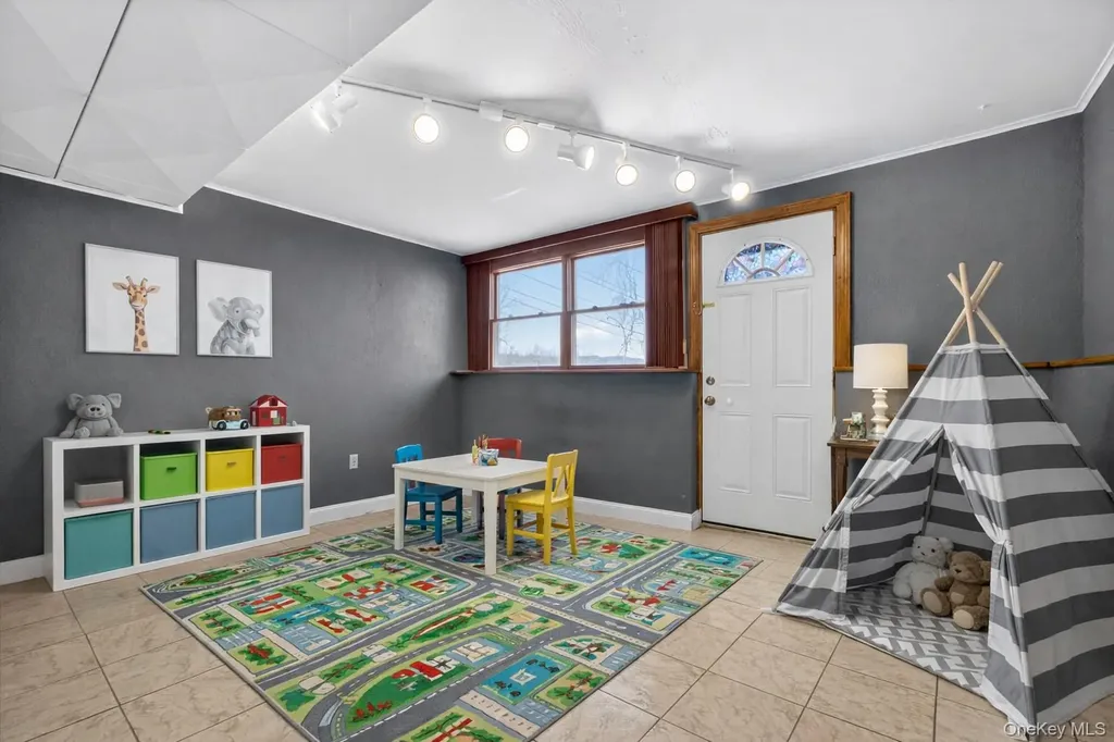 7 Greenway E Sloatsburg NY 10974